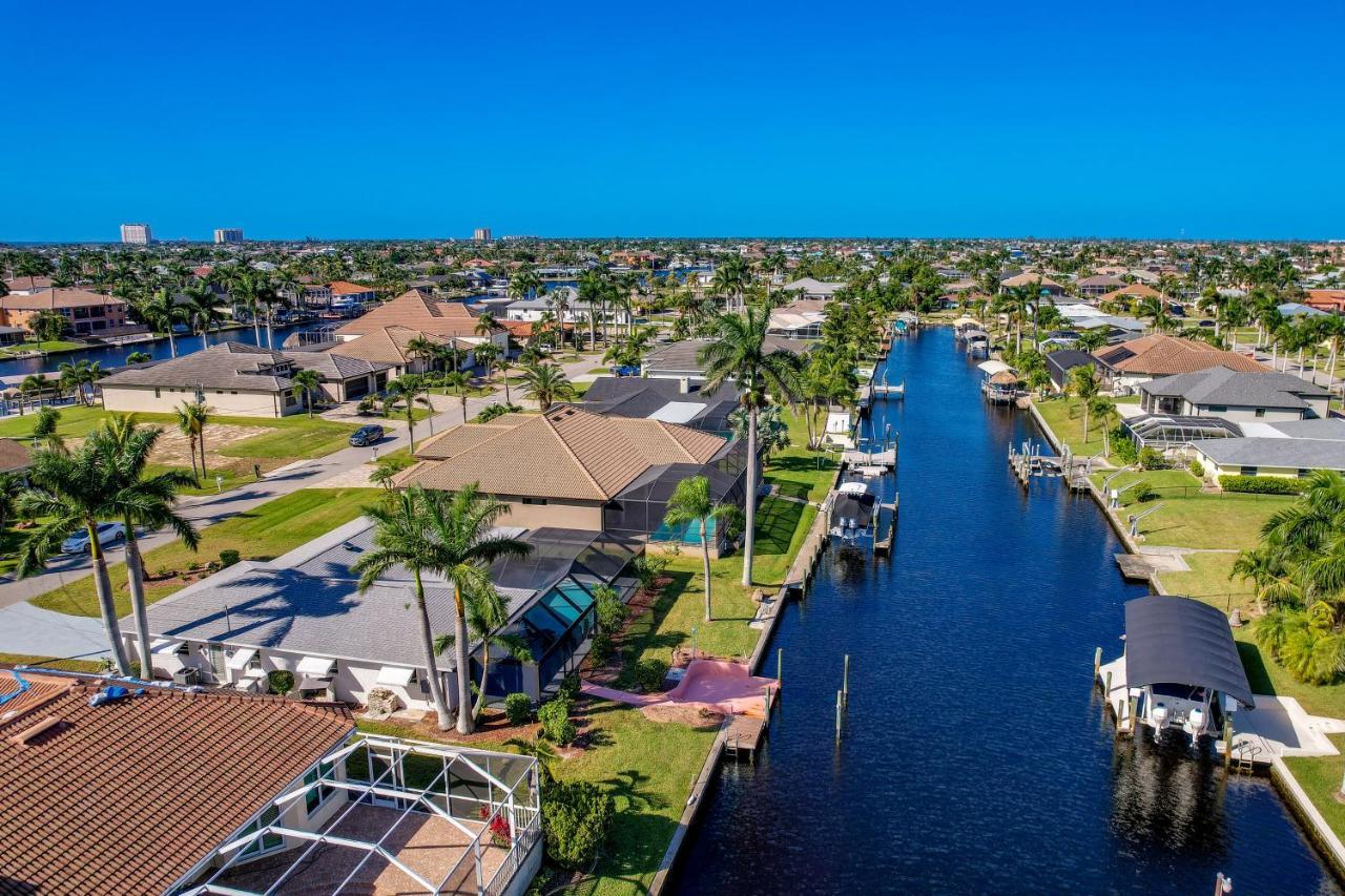 Waterfront Cape Coral Home With Private Pool! Bagian luar foto