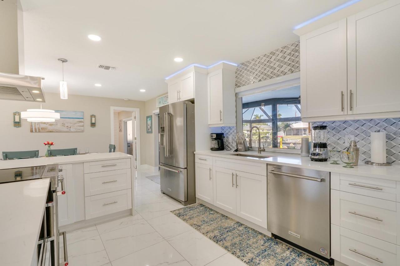 Waterfront Cape Coral Home With Private Pool! Bagian luar foto