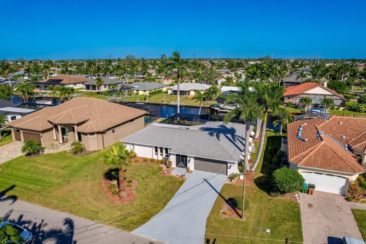 Waterfront Cape Coral Home With Private Pool! Bagian luar foto